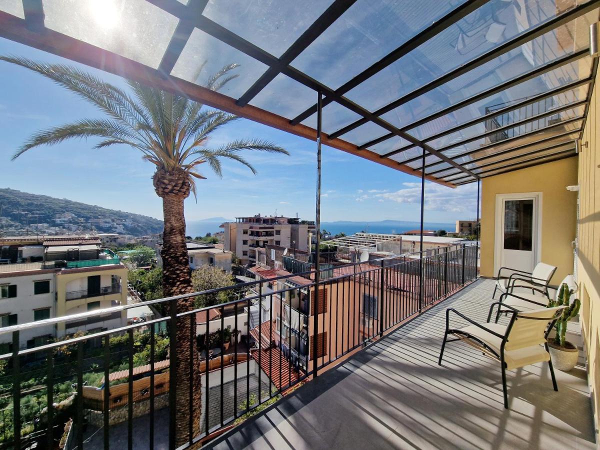 Savarese Luxury Palace Apartment Vico Equense Exterior photo