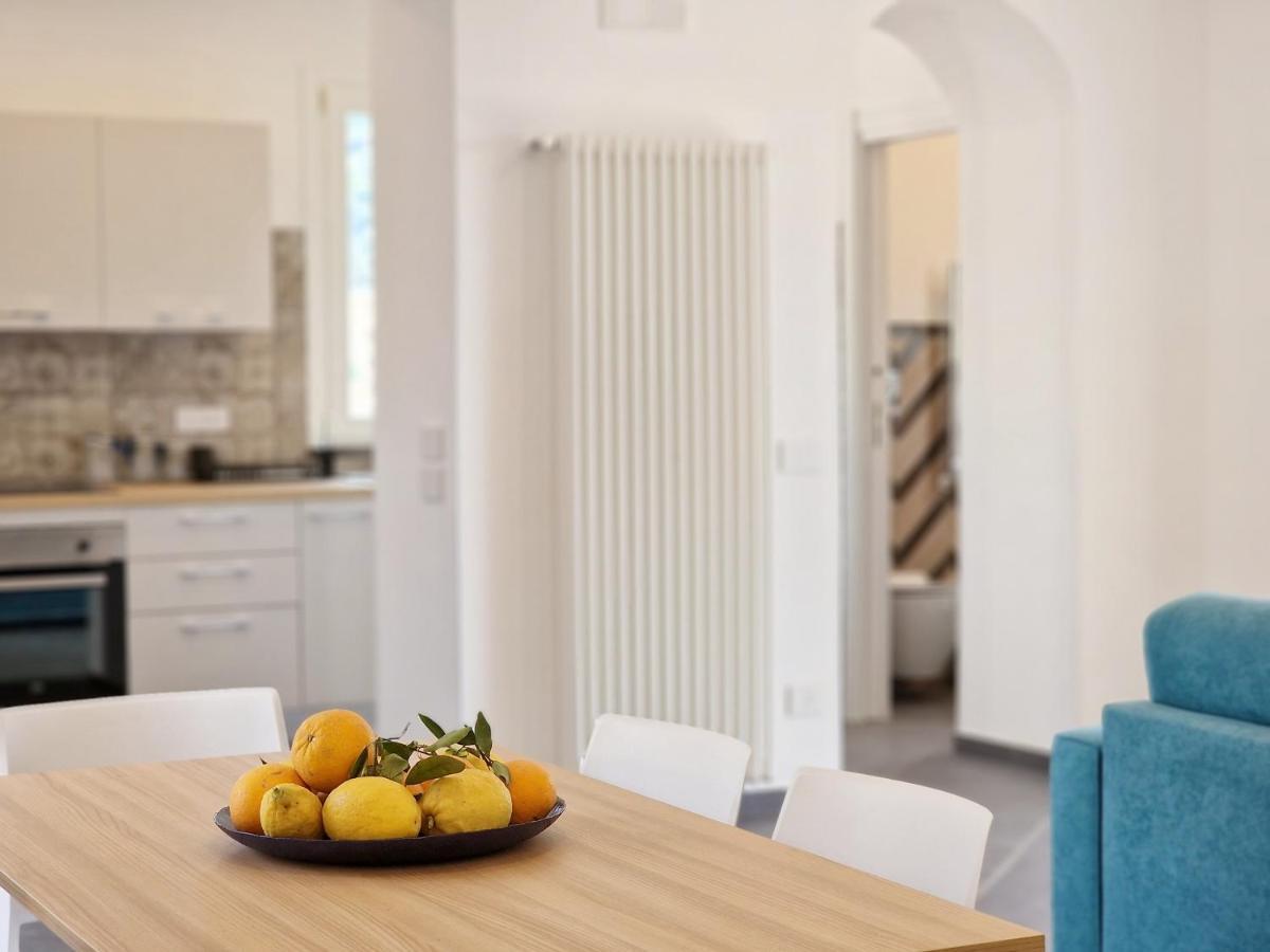 Savarese Luxury Palace Apartment Vico Equense Exterior photo