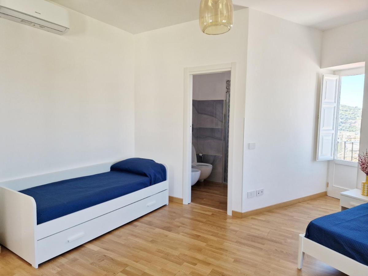 Savarese Luxury Palace Apartment Vico Equense Exterior photo