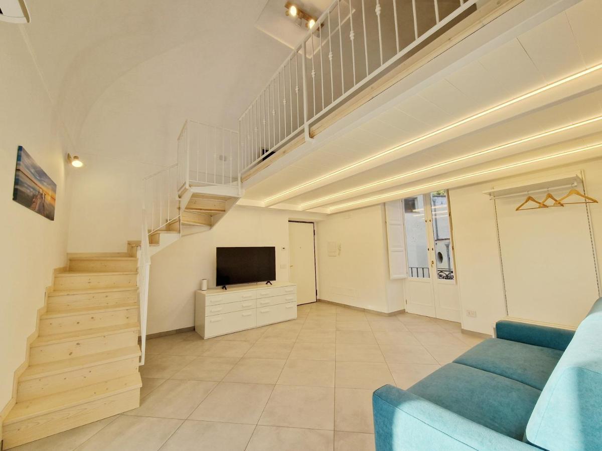 Savarese Luxury Palace Apartment Vico Equense Exterior photo